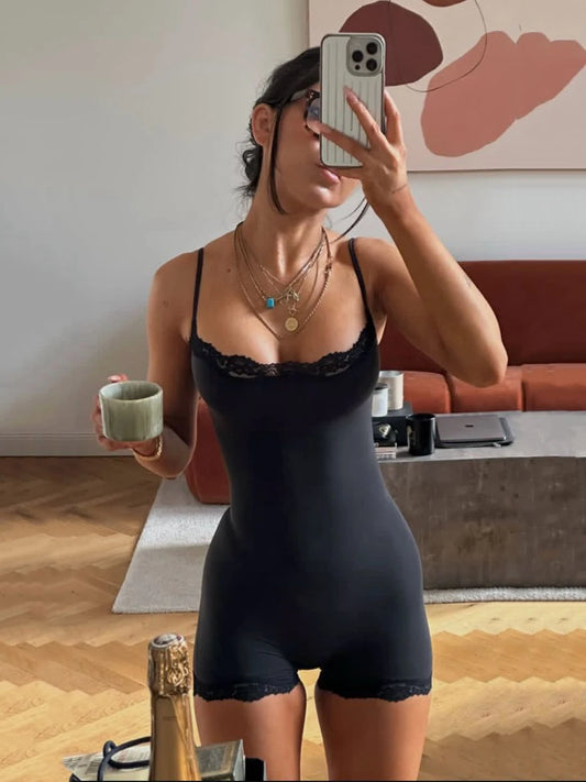 בגד גוף של סקימס